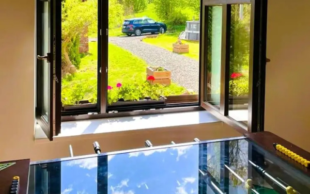 Villa in Rudnik With Private hot tub