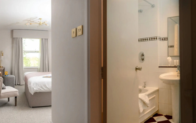 Hatherley Manor Hotel & Spa