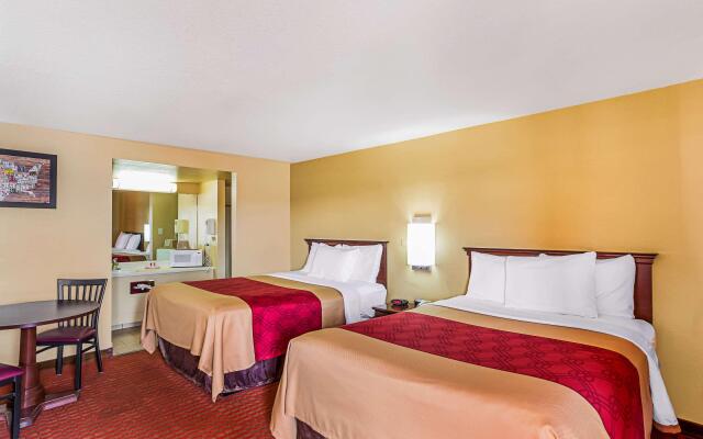 Econo Lodge McAlester