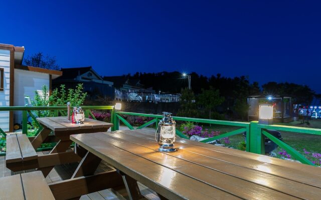 Uljin Dolbit Pension