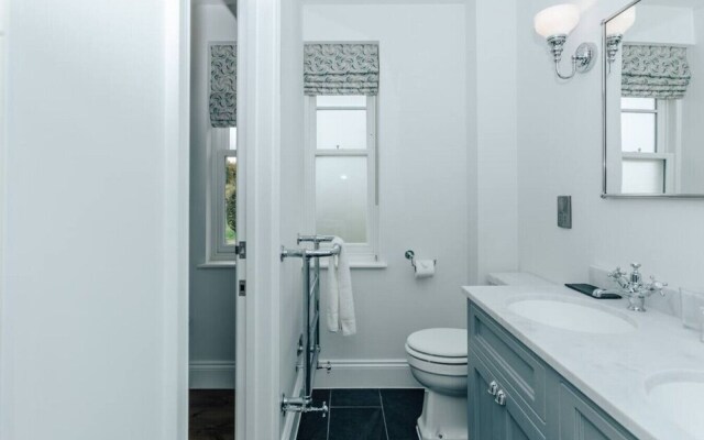 Woodvale Retreat - Sleeps 10