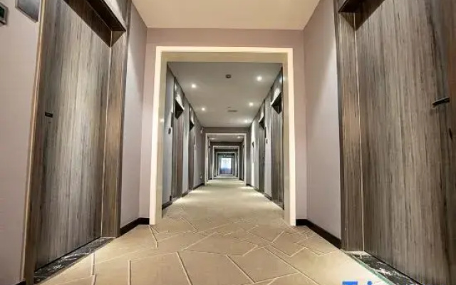 Lelunfu Zhilian Hotel (Zhengzhou University New Campus)