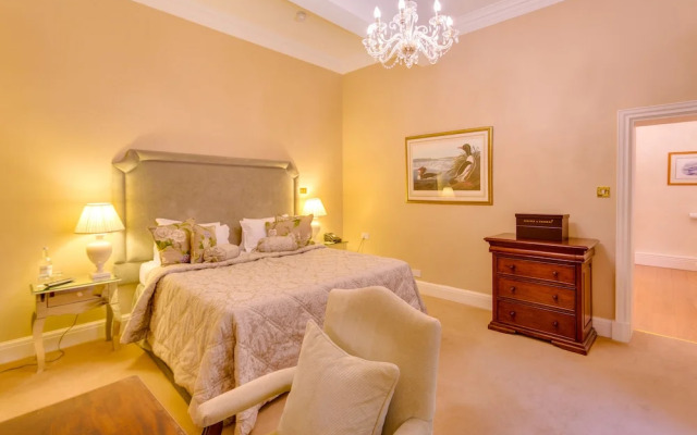 Rushton Hall Hotel & SPA