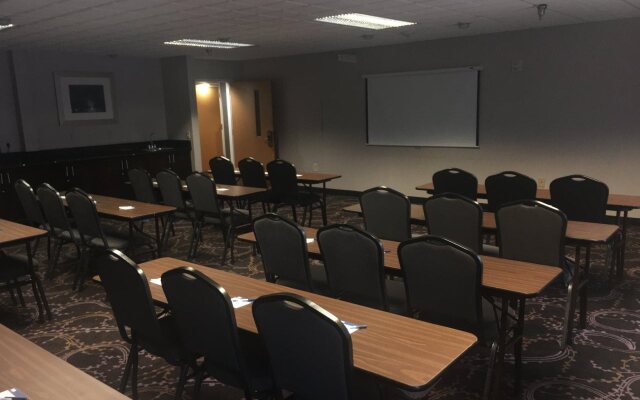 Holiday Inn Express Hotel & Suites Laurinburg by IHG