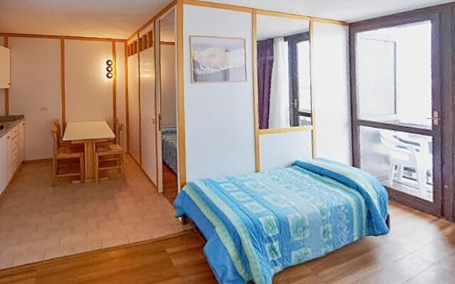 Awesome Apartment in Vason With 1 Bedrooms