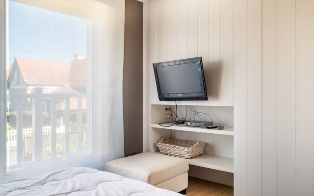 Villa Laury Luxurious in a Quiet Location