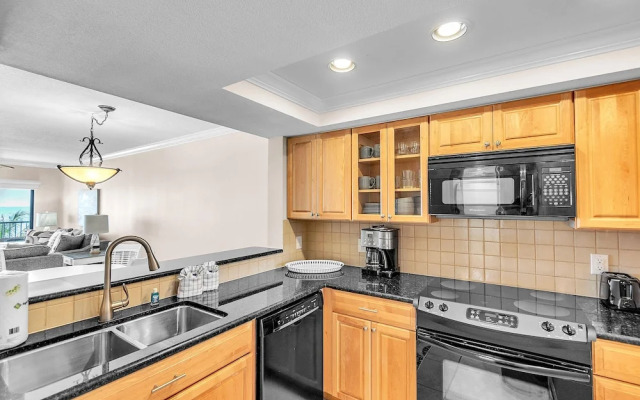 Land's End 11-306 Beach Front - Premier