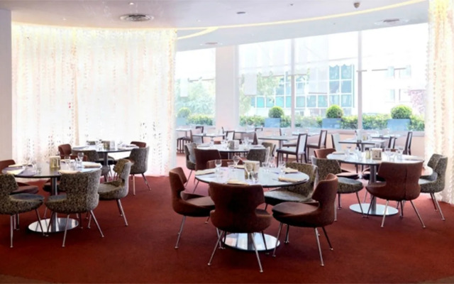 Отель Novotel Paris Est Centre De Conference