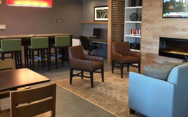 Country Inn & Suites by Radisson, Novi, MI