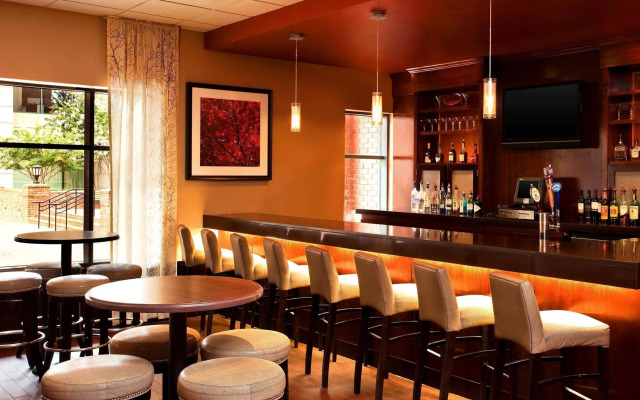 Sheraton Suites Old Town Alexandria