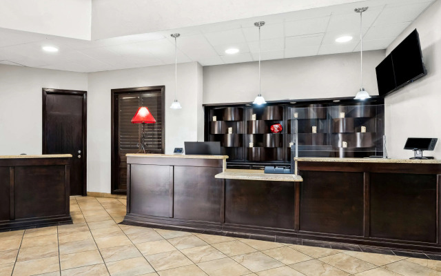 SureStay Plus Hotel by Best Western Lubbock Medical Center