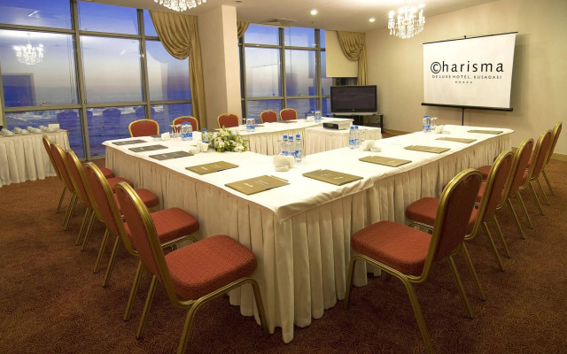 Charisma De Luxe Hotel