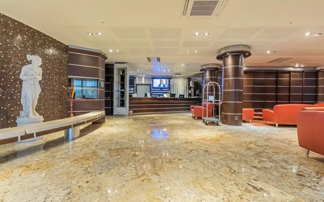 Dado Hotel International