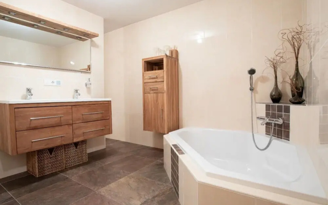 Chalet Hochkrimml With Sauna on the ski Slope