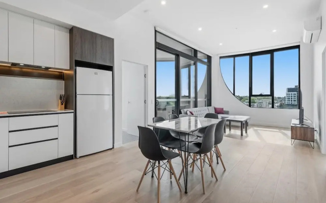 Generous 2-bed Apartment With Great Amenities