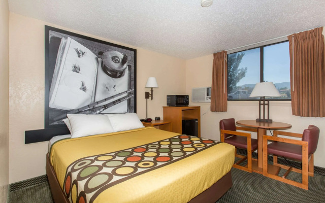 Super 8 by Wyndham Casper West by the River