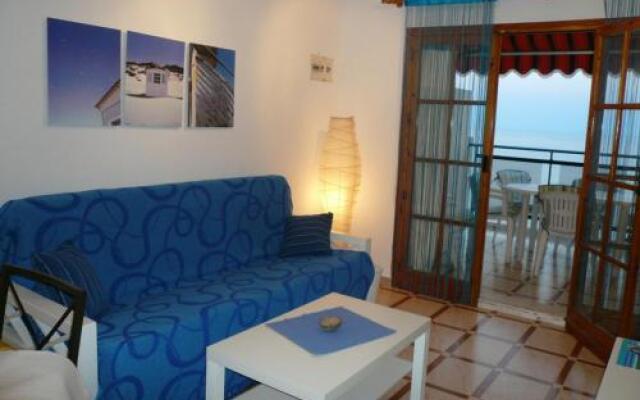 MEDITERRANEAN BEACH APARTMENT 180º SEA & ISLAND VIEWS