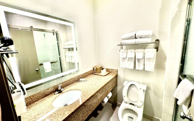 Baymont by Wyndham Richmond I-70