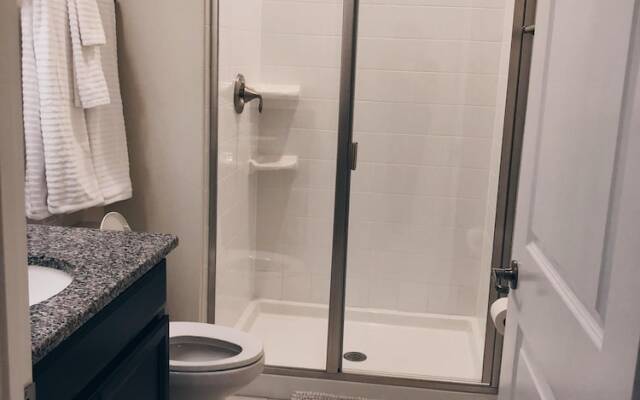 1556 PD - Poolside Bliss: Enchanted 4BR Townhome