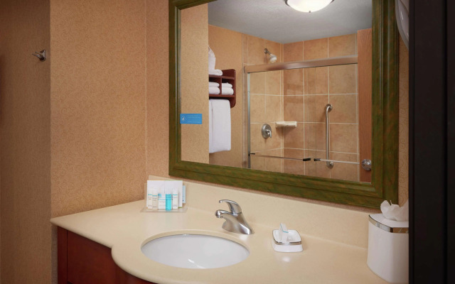 Hampton Inn by Hilton Youngstown-West I-80