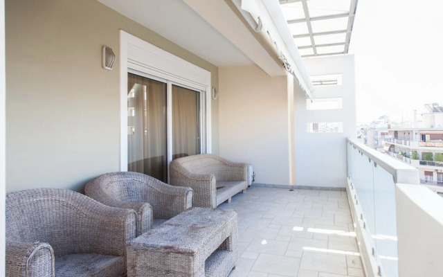 Great apt with amazing view in Koukaki