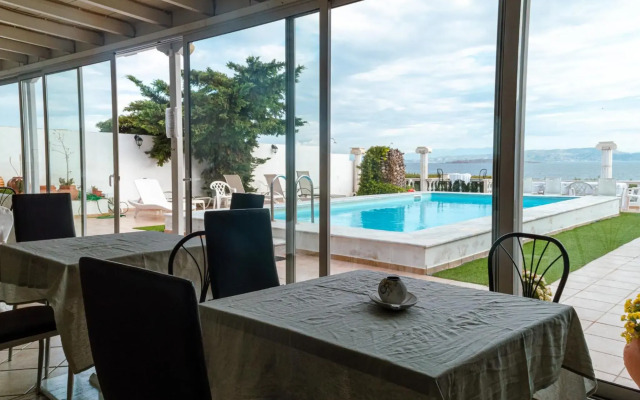 Mistral Apartments Aegina