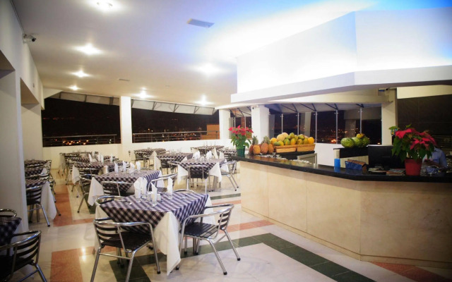 Hotel San Jose Plaza