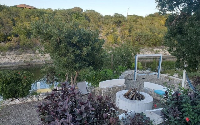 Villa Serenity by the water