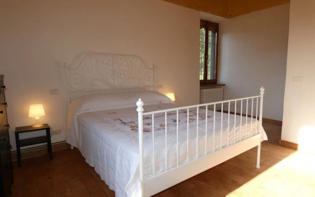 SCAPPO IN UMBRIA,Casale Vallenea