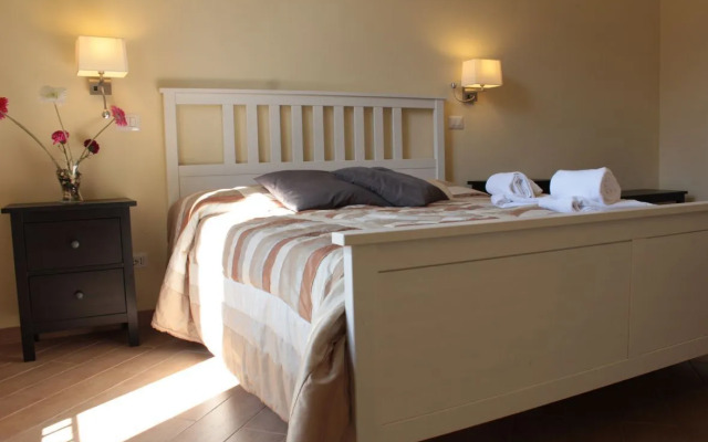 Serventi Longhi Rooms