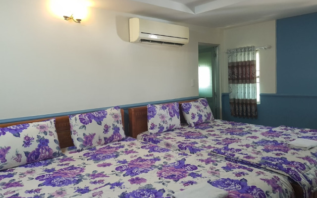Van Thanh Dat Hotel by OYO Rooms
