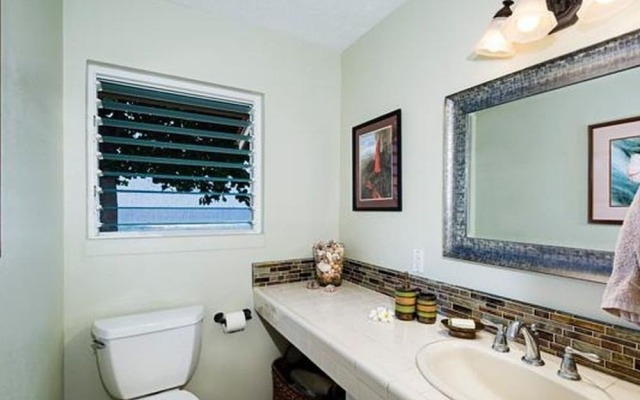 Kona Surf & Racquet Club