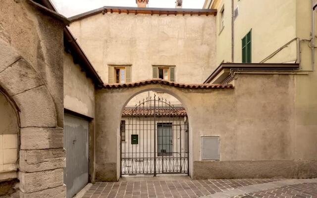 ALTIDO Lovely 1-BR Apartment in Como Centre
