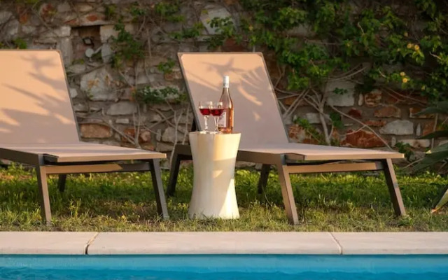 Villa Franca Ideal for Wedding Parties