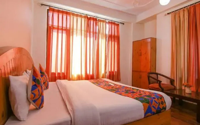 Fabhotel Baragarh Regency