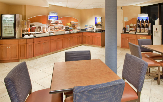 Holiday Inn Express North Phoenix