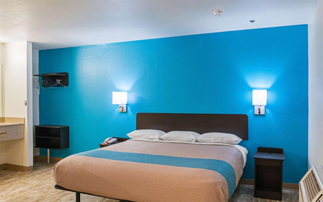 Motel 6 Bay Saint Louis, MS