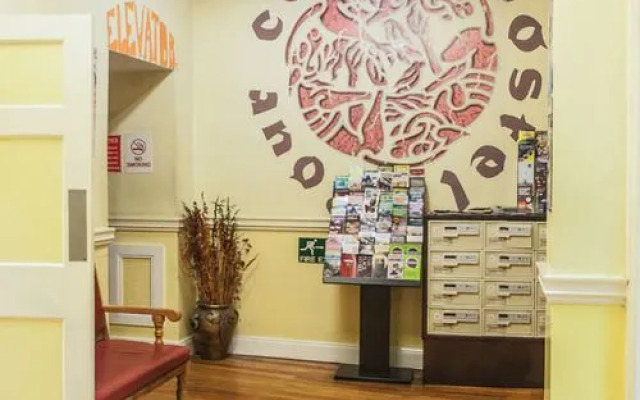 Four Courts Hostel
