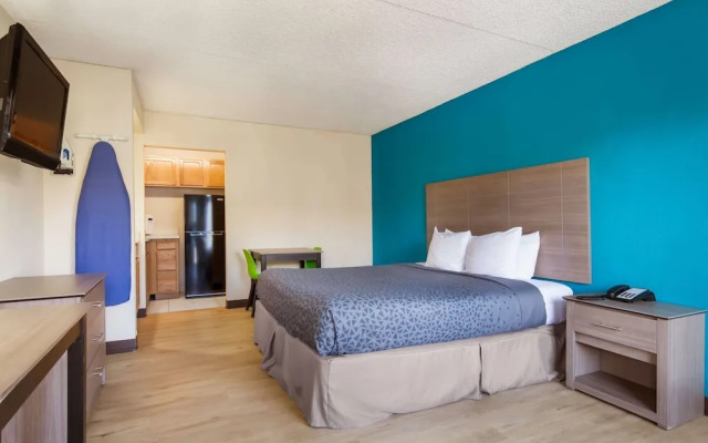 1 Life Studio and Suites