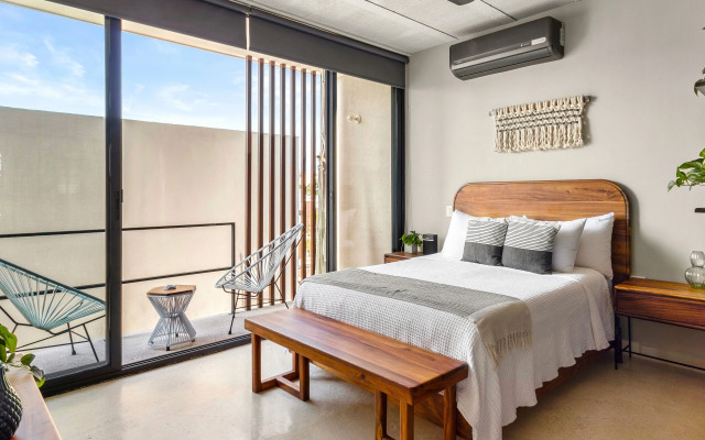 Searena Boutique Condos - Adults Only