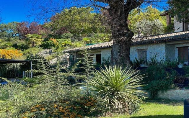 Gardens, Pool, Jaccuzzi Spoleto-poolside-slps 20 1 Hour to Rome