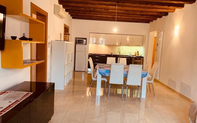 Grimaldi Apartments - Ai Carmini