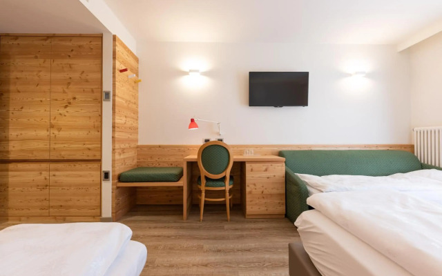 AlpHoliday Dolomiti Wellness