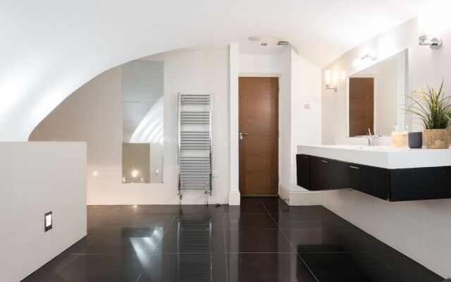 The Regents Park Apartments