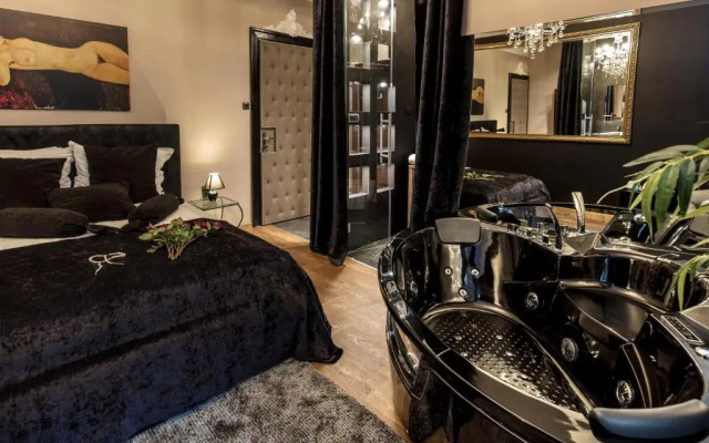 Ben Akiba Luxury Suites