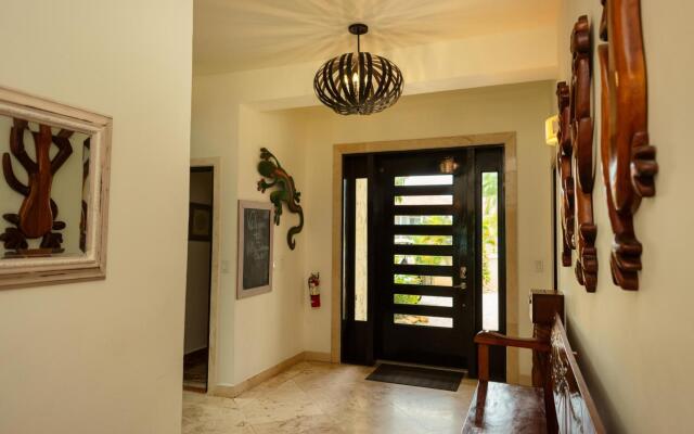 Villa Jammin Gecko in Belize City