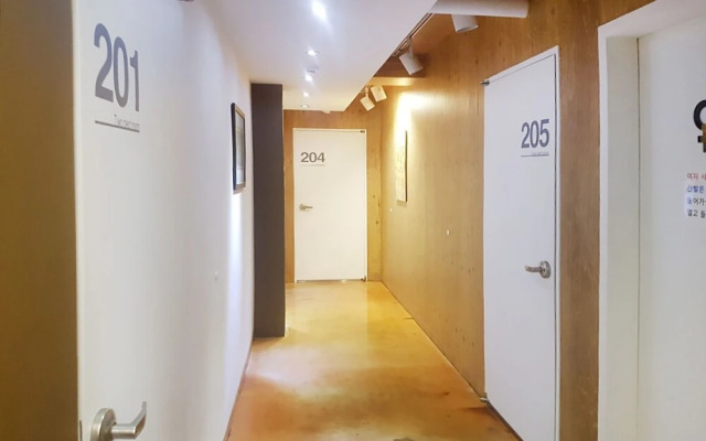 Tongyeong With Guest House