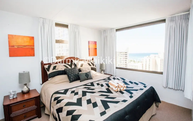 2-2614 Waikiki Banyan