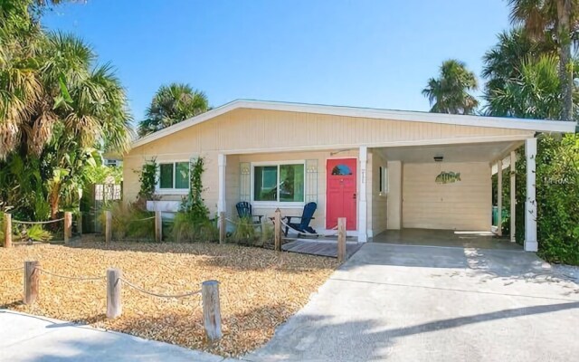 Angelfish Apartment 3