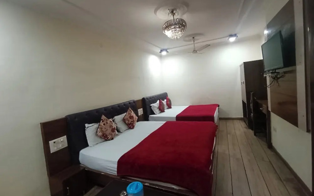Hotel Ganga Azure